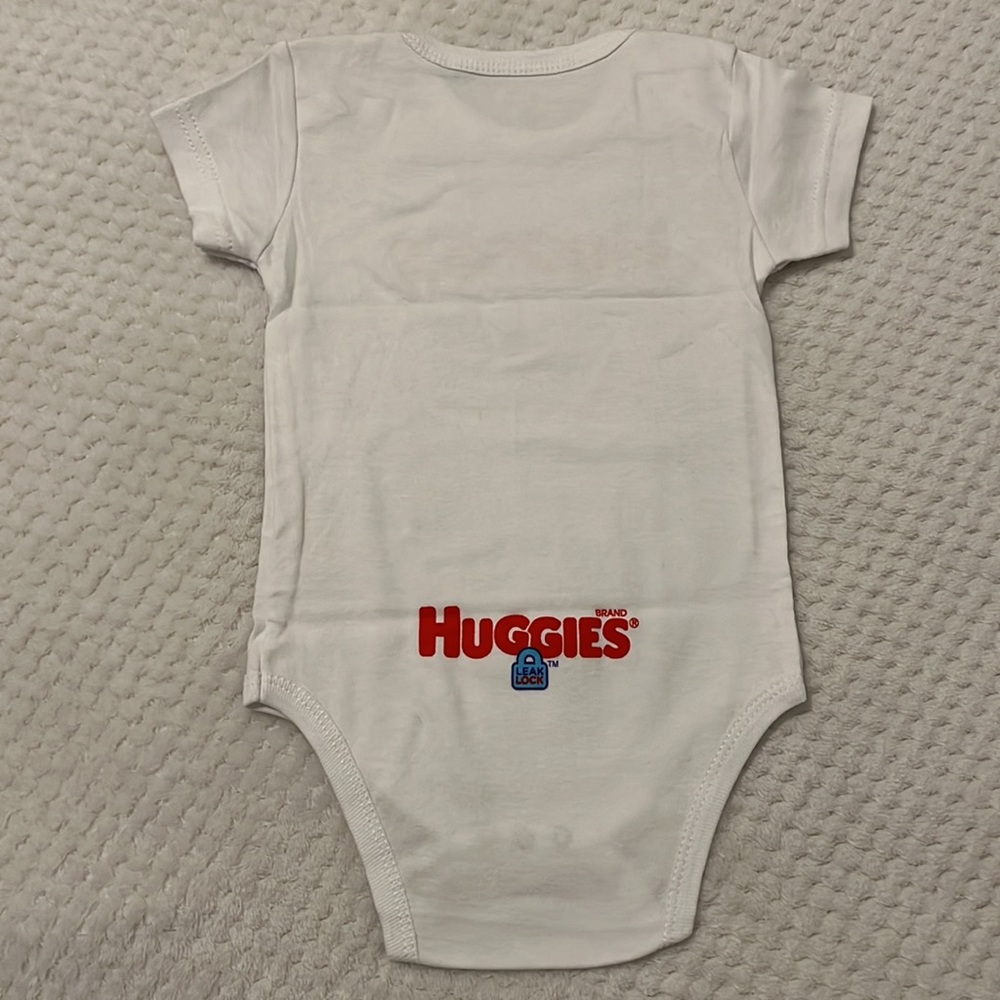 New~Huggies Bodysuit Onesies Size 18 Months - Picture 2 of 4